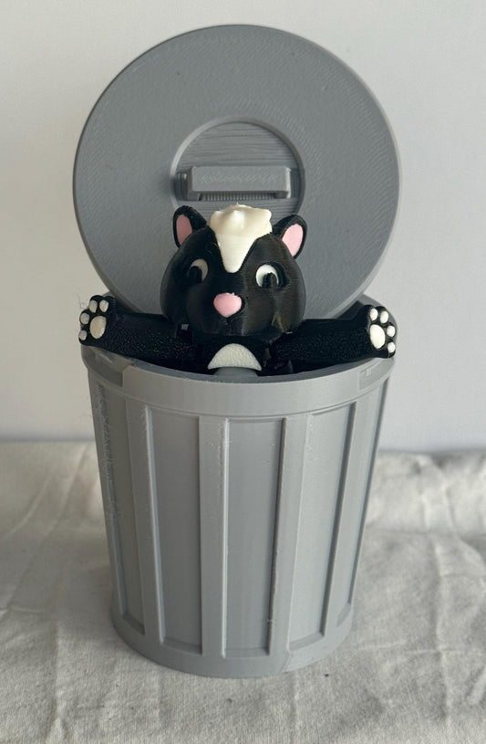 Skunk Fidget Toy, 3D Printed Articulated Skunk – Dumpster Animal Gift – Trash Can or Tree Stump Desk Pet – Cute Animal Figurine - KV3D Designs